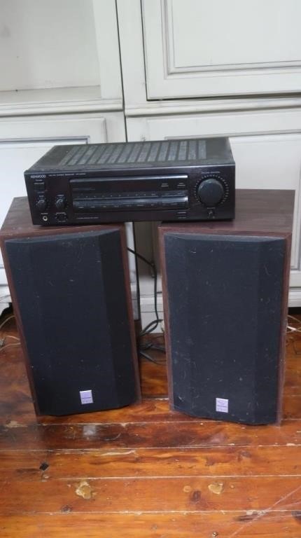 Kenwood AM-FM Receiver w/2 VS Stereo Speakers