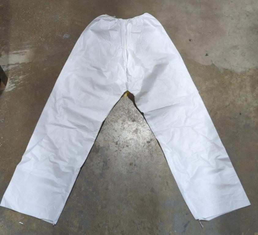 White Disposable Pants (Size & How Many ?)