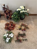 Small wreaths, decorative plants