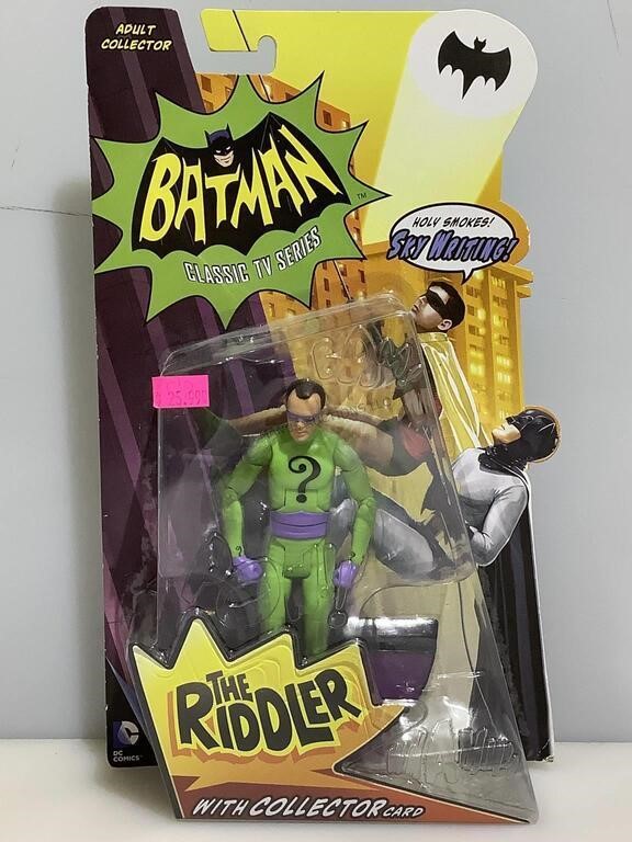 New on card. Batman collectible Riddler action