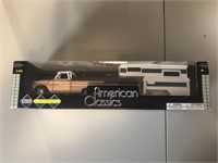 1/24 Scale Chevy Truck With Camper