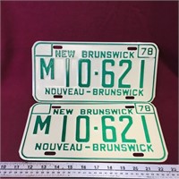 Matching 1978 NB Municipal License Plates