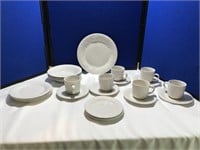 Selection of Gibson Houseware Dishes