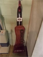 Oreck vacuum XL (color burgundy)