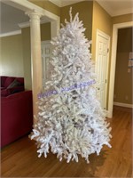 Pre-lit 7 1/2’ White Christmas Tree