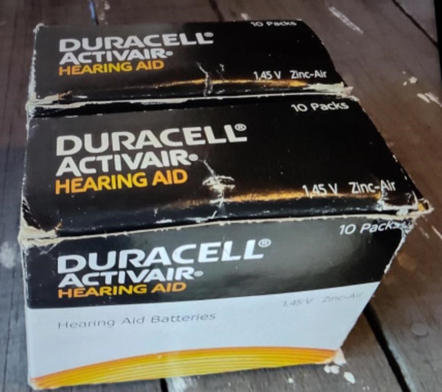 Duracell hearing aid batteries. Expire 8-2025.