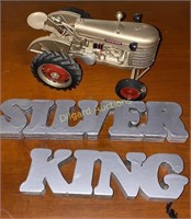 Silver King die-cast tractor, lettering