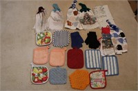 Kitchen Towels, Oven Mitts,