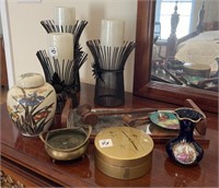 ASSORTED ITEMS AND FLAMELESS CANDLES