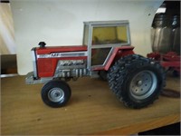 Massey Ferguson Cast Model ERTL