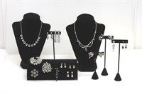 LOT OF COSTUME JEWELERY