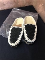 Slippers Size 11