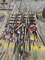 LOTS OF FISHING ROD AND REELS