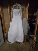 Size 4, Wedding dress, see description