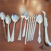 Stainless Flatware Pieces