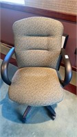 Hon office chair, five leg roller, cloth seat,