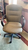 Hon office chair, five leg roller, cloth seat,