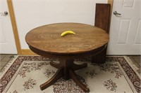 M. Norman & Sons Round/Oval Dining Table