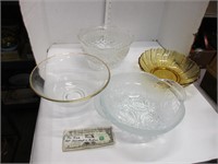 Lot of beautiful glass bowls