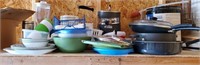 Lg Lot Of Kitchen Dishes Pots & Pans