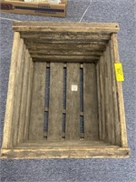 15"x18" Antique Drying Crate