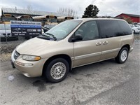 1998 Chrysler Town and Country SX