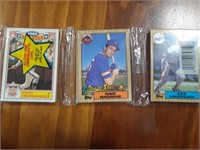 SET OF SPORTS TRADING CARDS