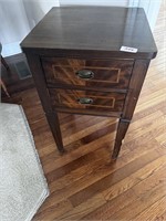 ANTIQUE END TABLE