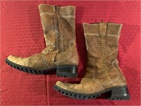 Ladies dress boots - Estimated size 5 1/2