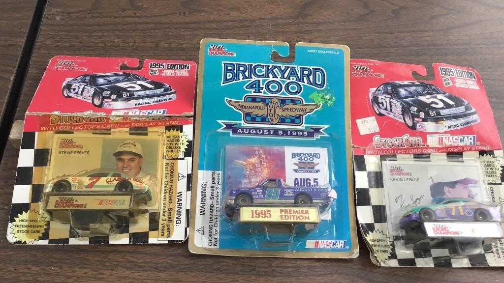 3-1995 1:64 die cast cars