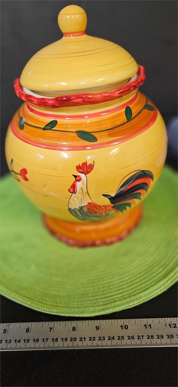 rooster cookie jar with 5 place mat and 1 glass