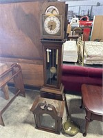 Vintage Howard Miller Grandfather Clock.