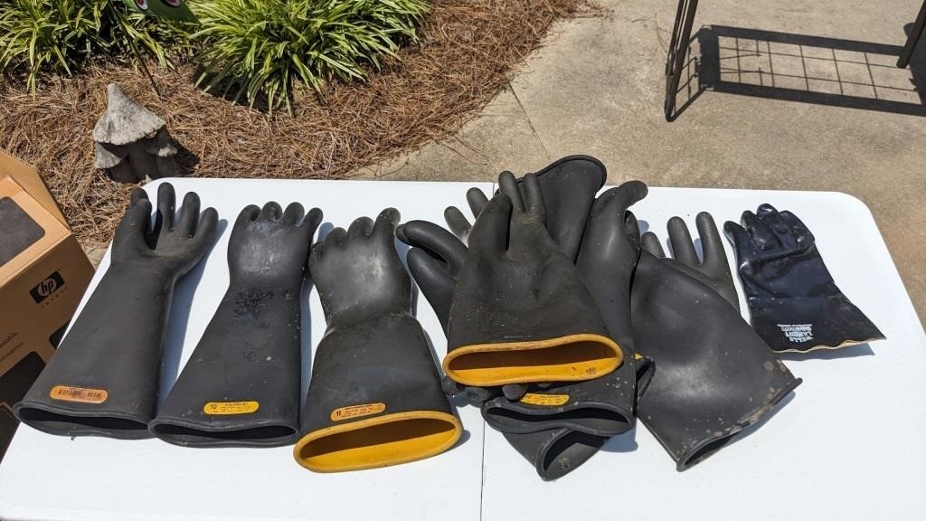 Insulated Glove Lot