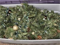 Christmas Garland in Big Tub w/ Lights not tested