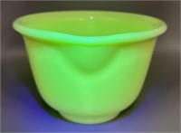 Hamilton Beach Uranium Custard Glass Mixing Bowl