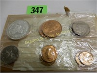 GROUP OF TWO 1964 UNCIRCULATED MEXICAN COIN SETS