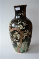 Chinese vase, enamel glazed decoration