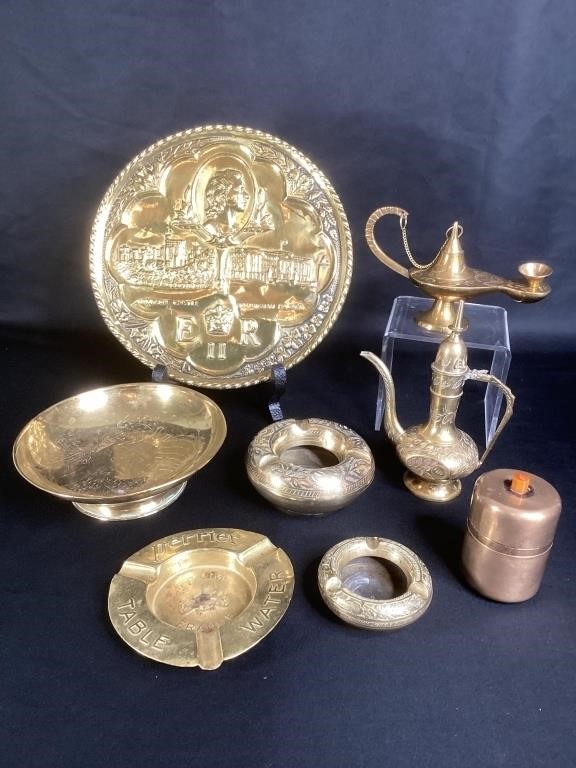 Queen Elizabeth Royal Brass Plate,Ashtrays & Decor