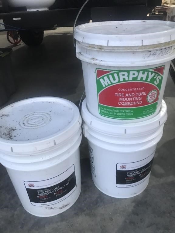 3 five gallon tire and tube mounting Compound