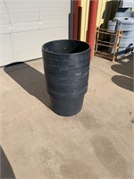 SET OF 16 LARGE PLASTIC POTS - 18" DIAMETER