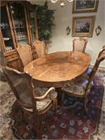 Dining Table w/ (6) Chairs and Leaf