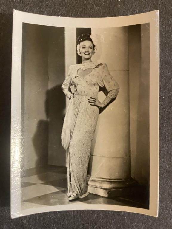 DOROTHY LAMOUR: Antique Tobacco Card (1951)