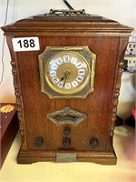 THOMAS COLLECTORS RADIO - IT WORKS 9.5X7X14