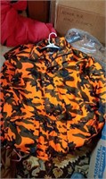 XL Winchester orange camo hunting Jacket and