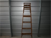 Wood ladder