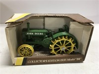 NIB Ertl 1/16 Scale John Deere BR Tractor