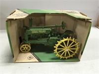 Ertl 1/16 Scale John Deere A With Box