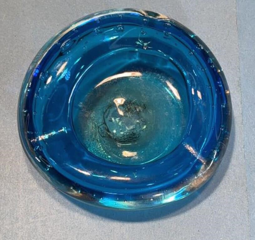 4" Blue blown glass ashtray excellent condition