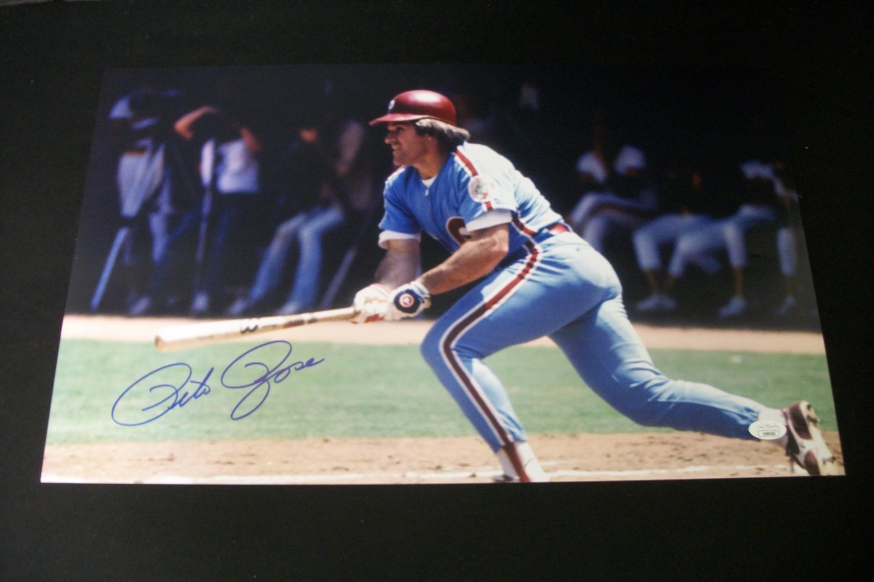 PHILLIES PETE ROSE SIGNED 12X18 PHOTO JSA COA