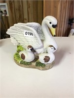 Swan decorative piece